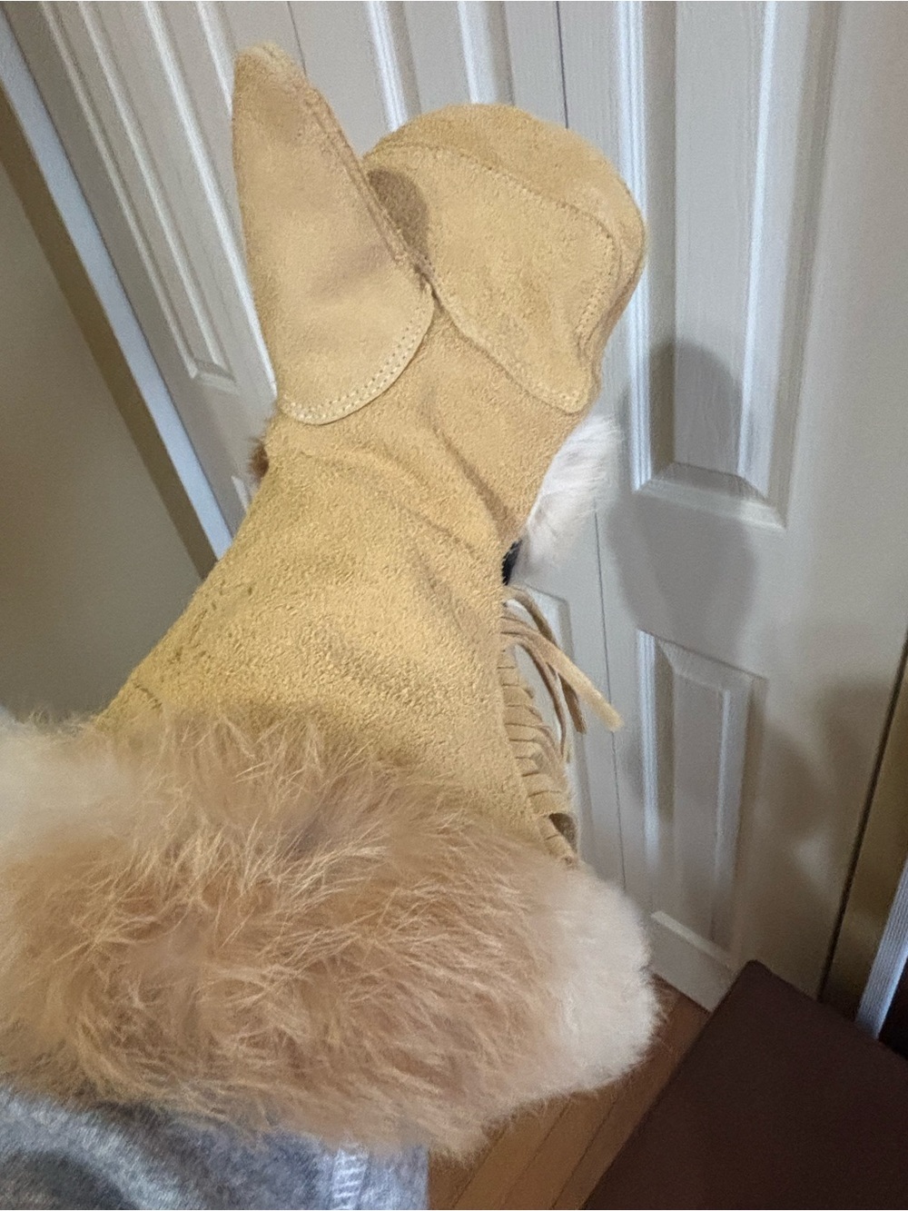 Astis Long Cuff Mittens - Picture 4 of 6